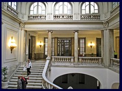 Valencia Town Hall 05 - atrium